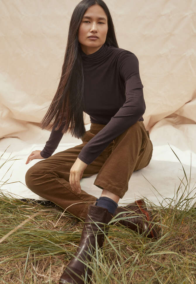 Slim tapered trousers, Dark toffee, completeTheLook