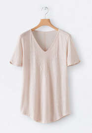 V-neck T-shirt, Pink oyster, webstill