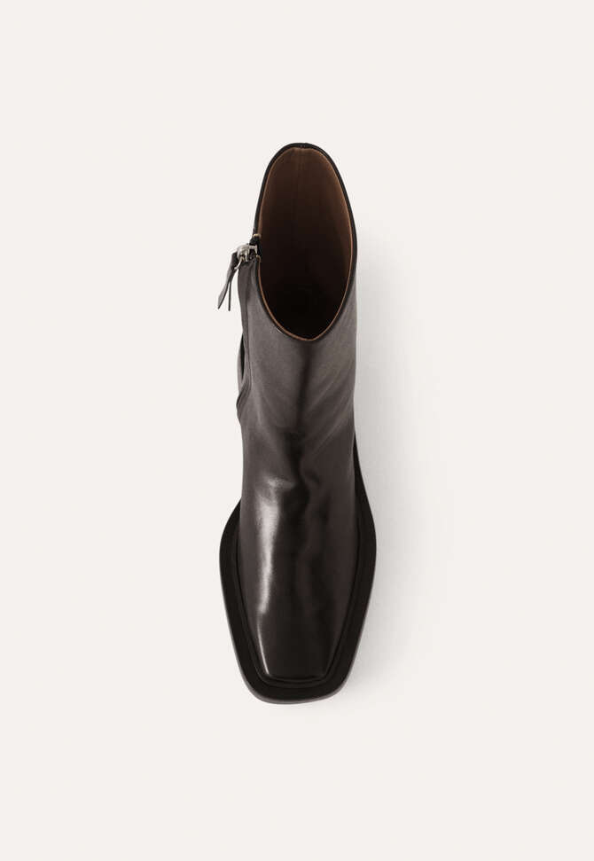 Square-toe boots, Black, completeTheLook