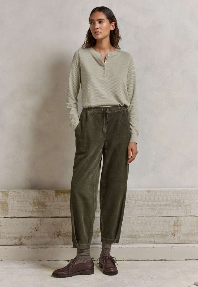 Tapered trousers, Washed pine, completeTheLook