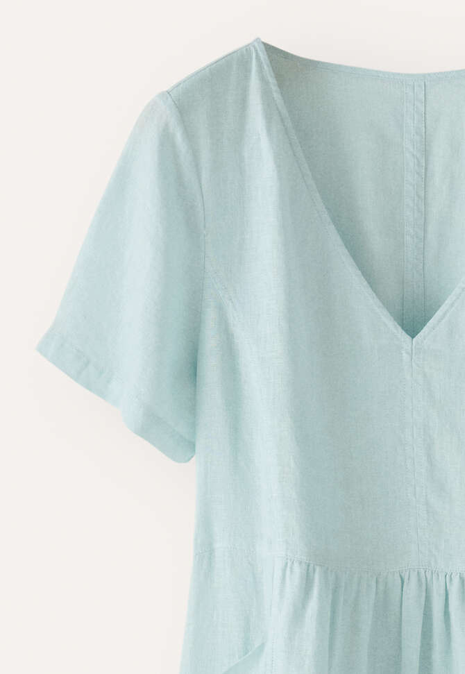 Short-sleeve v-neck dress, Soft aqua, completeTheLook