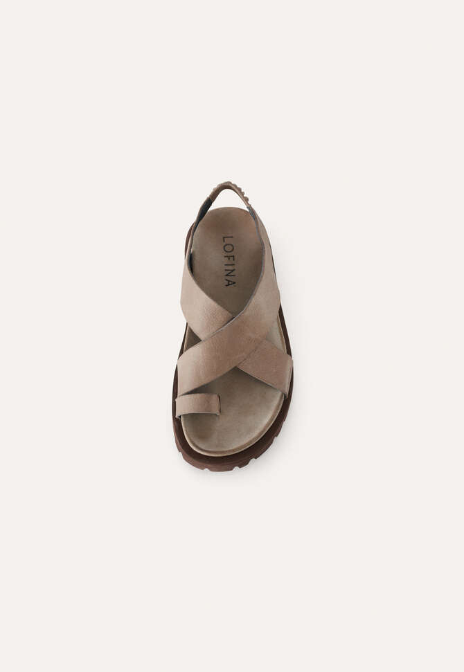 Toe-detail sandal, Soft brown, completeTheLook