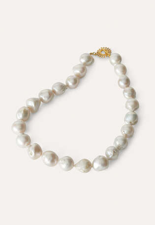 Pearl necklace, Gold pearl, webstill