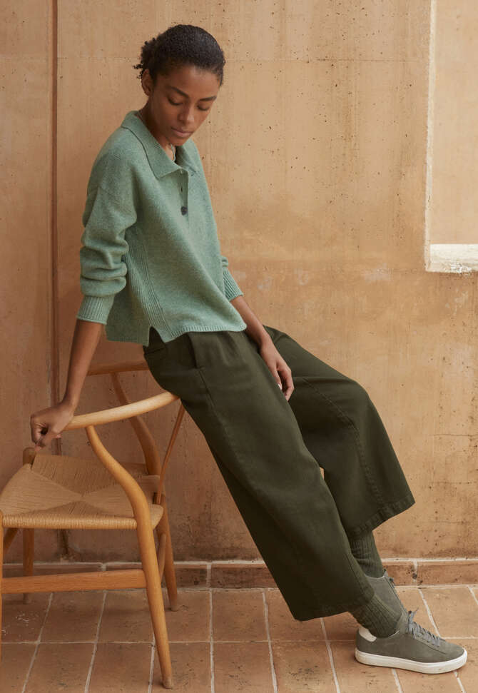 Pleat-front cropped trousers, Dark moss, completeTheLook