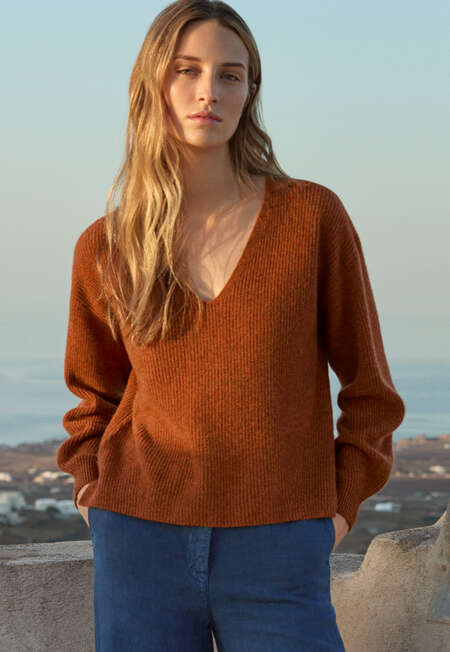 V-neck sweater, Chilli, completeTheLook