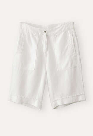 Relaxed shorts, White, webstill