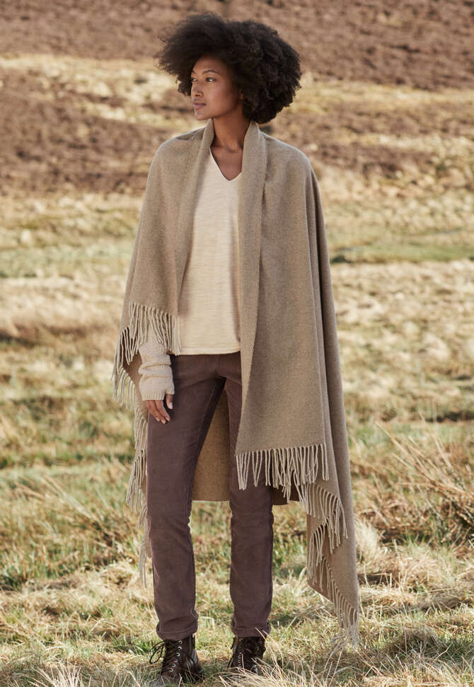 Blanket, Soft fawn, completeTheLook