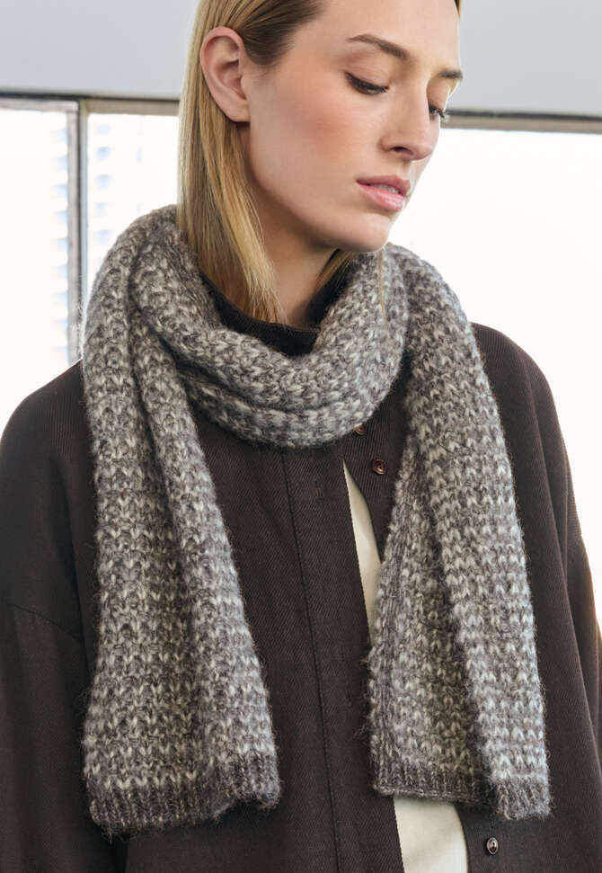 Stitch-detail scarf, Grey brown, completeTheLook