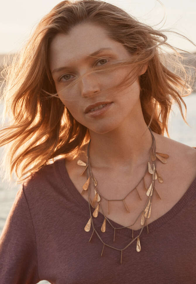 V-neck top, Soft maroon, completeTheLook
