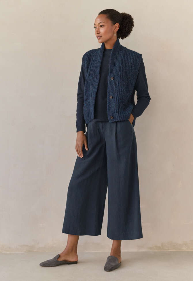 Boxy sweater, Blue black, completeTheLook