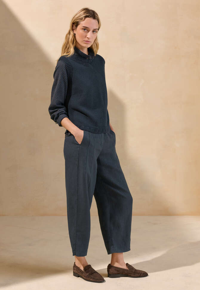 Sleeveless sweater, Midnight, completeTheLook