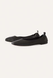 Square-toe pumps, Black, webstill