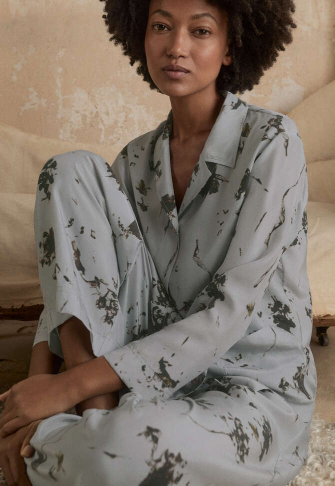 Printed silk pyjamas, Grey mink, completeTheLook