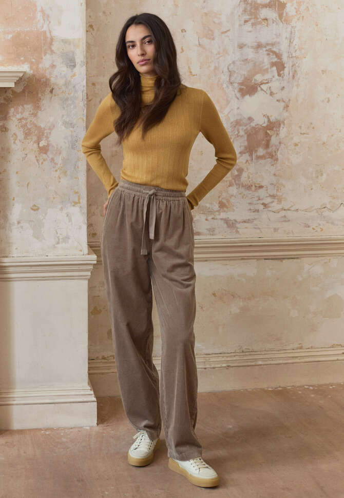 Ribbed sweater, Honey yellow, completeTheLook