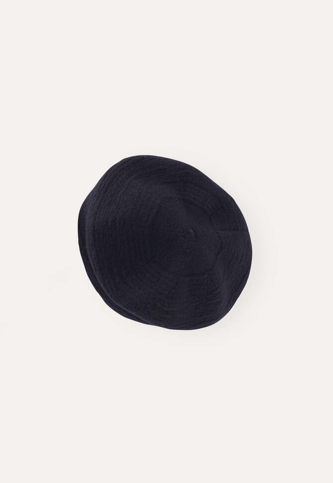 Knitted beret, Blue black, completeTheLook