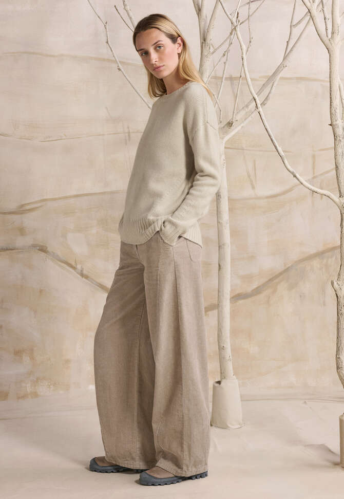 Easy round-neck sweater, Pearl, completeTheLook