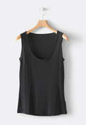 Simple vest, Black, webstill