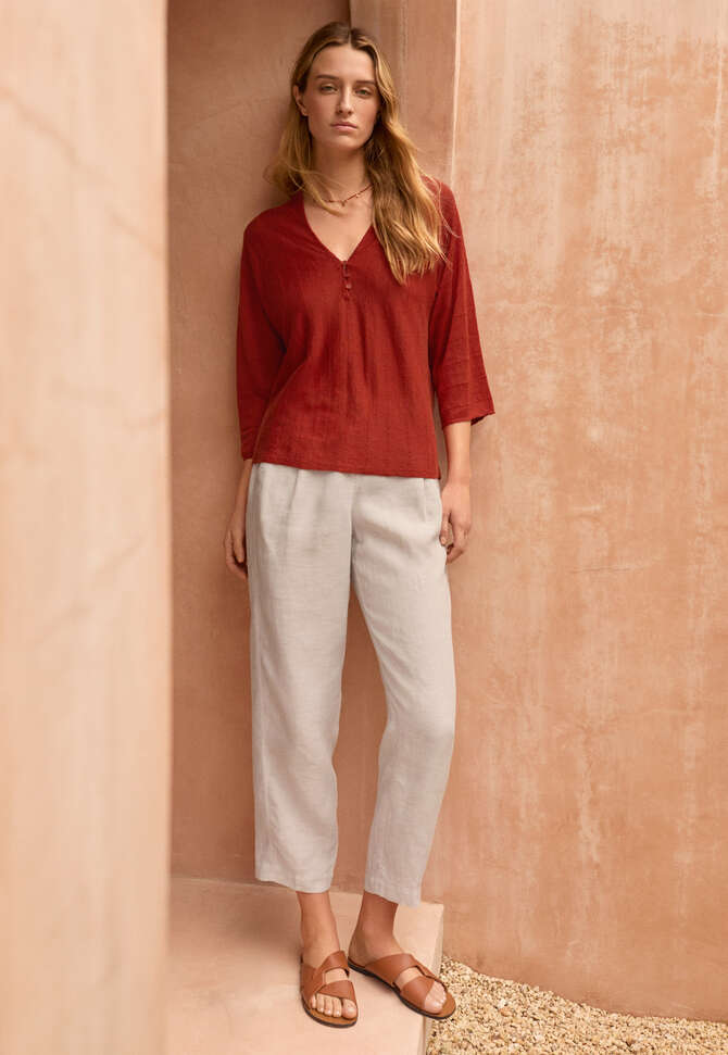 V-neck buttoned sweater, Brick red, completeTheLook