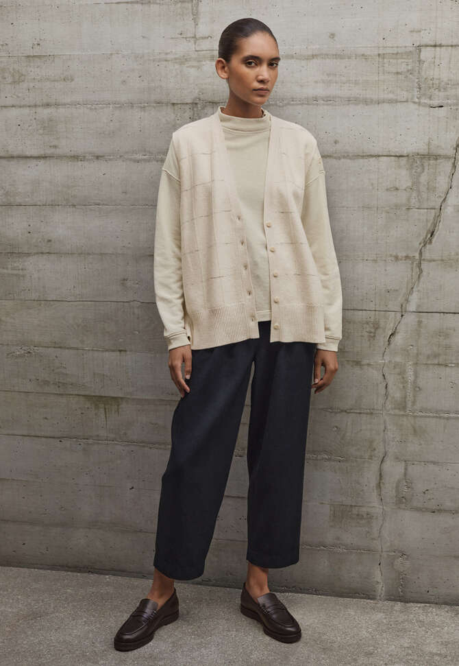 Knit-stitch waistcoat, Grey cream, completeTheLook