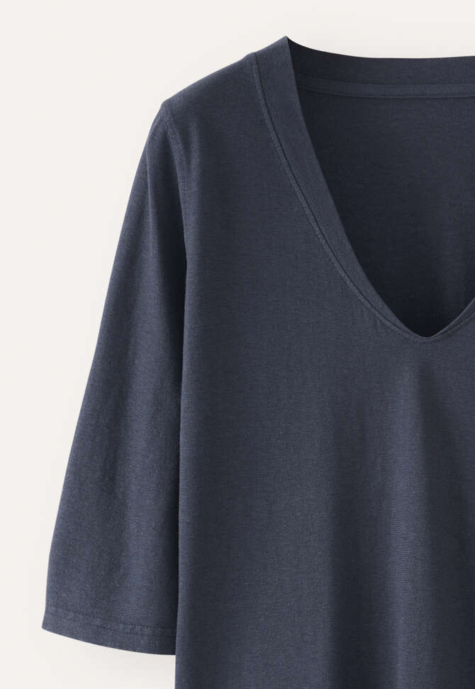 V-neck T-shirt, Dark petrol, completeTheLook