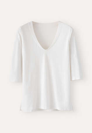 V-neck T-shirt, White, webstill