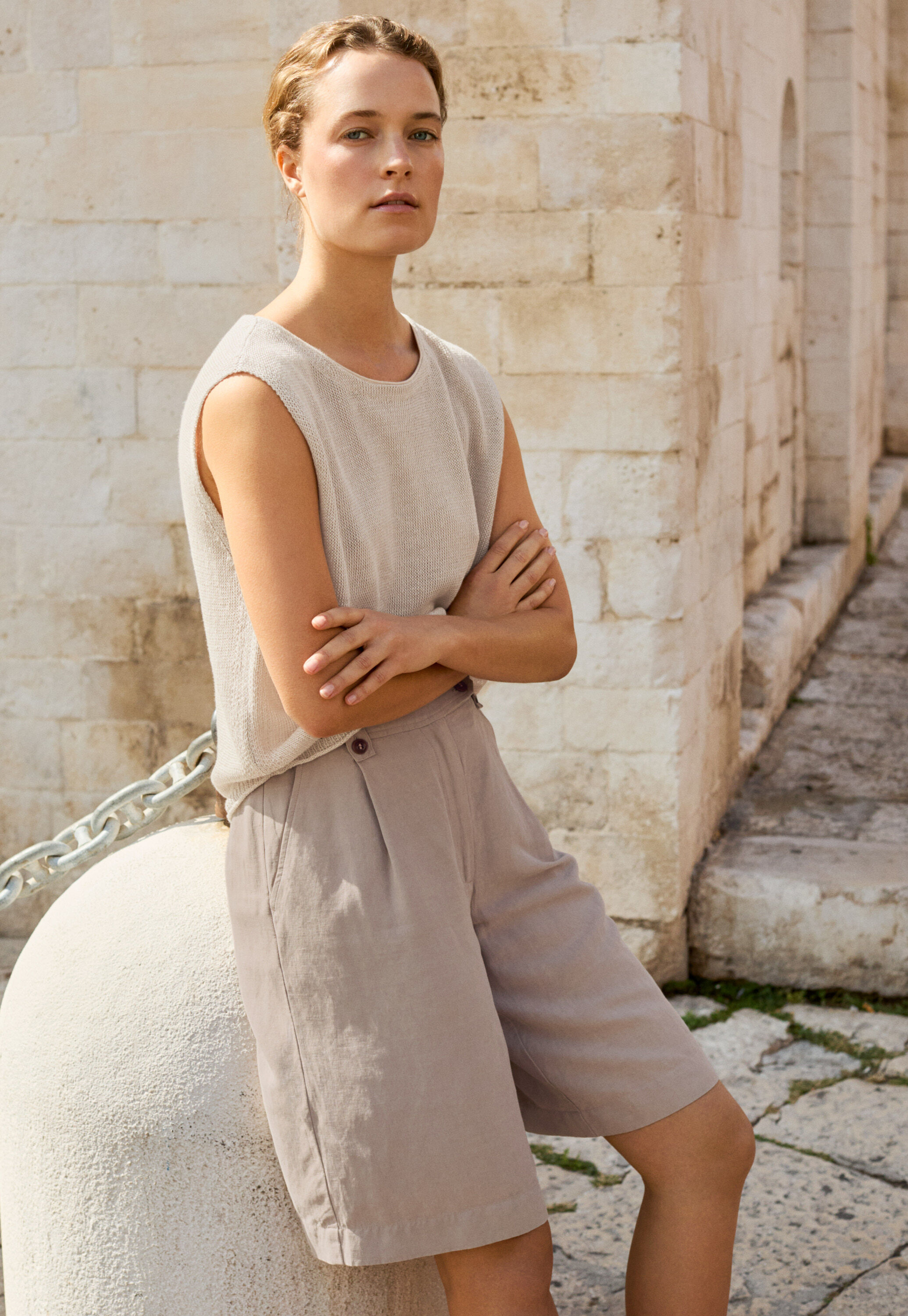 Pleat-front shorts