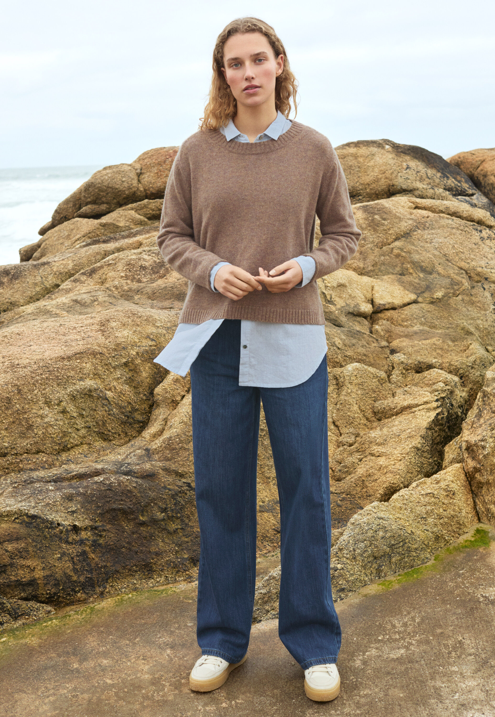 Indigo straight-leg jeans