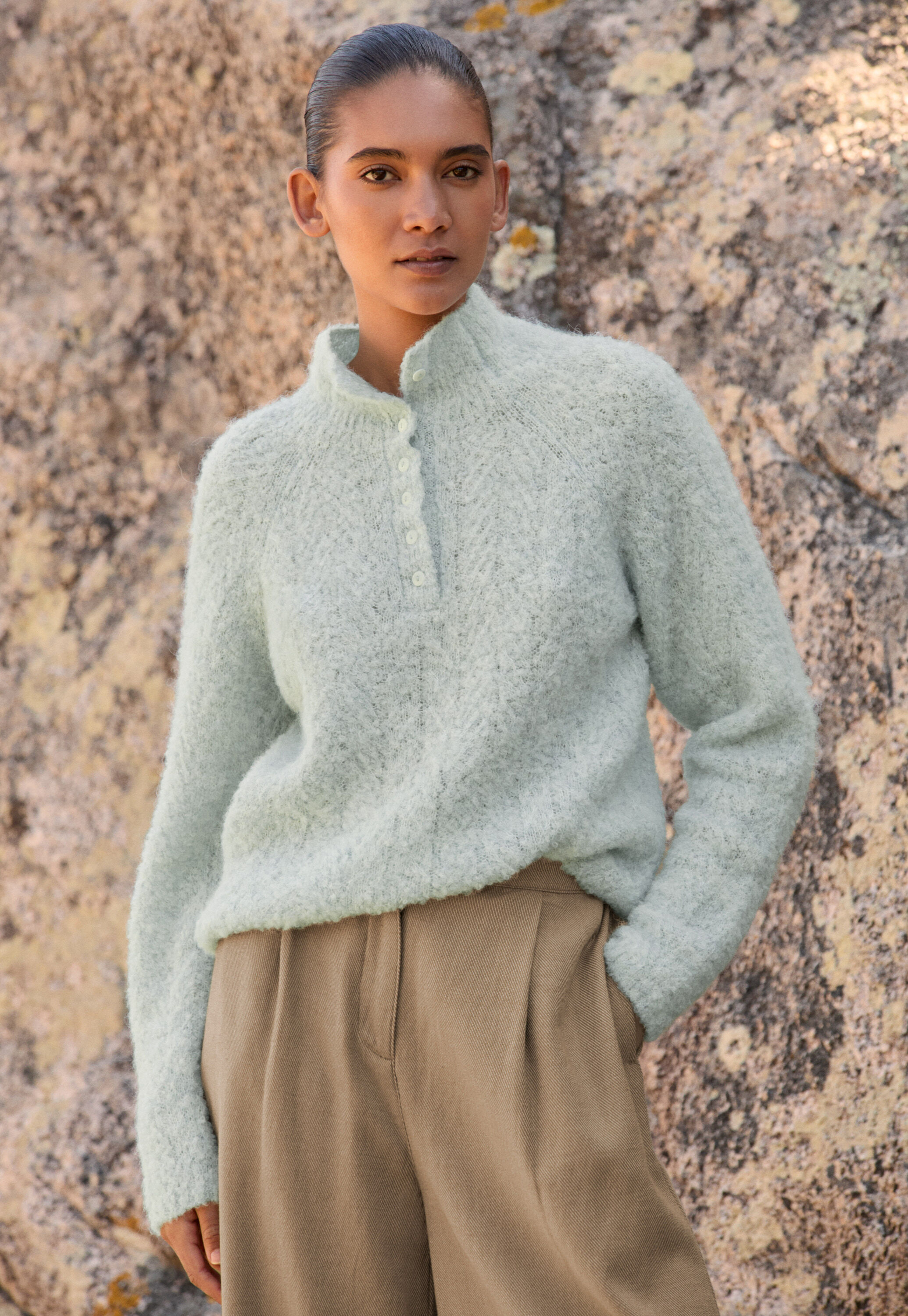 Round-neck sweater