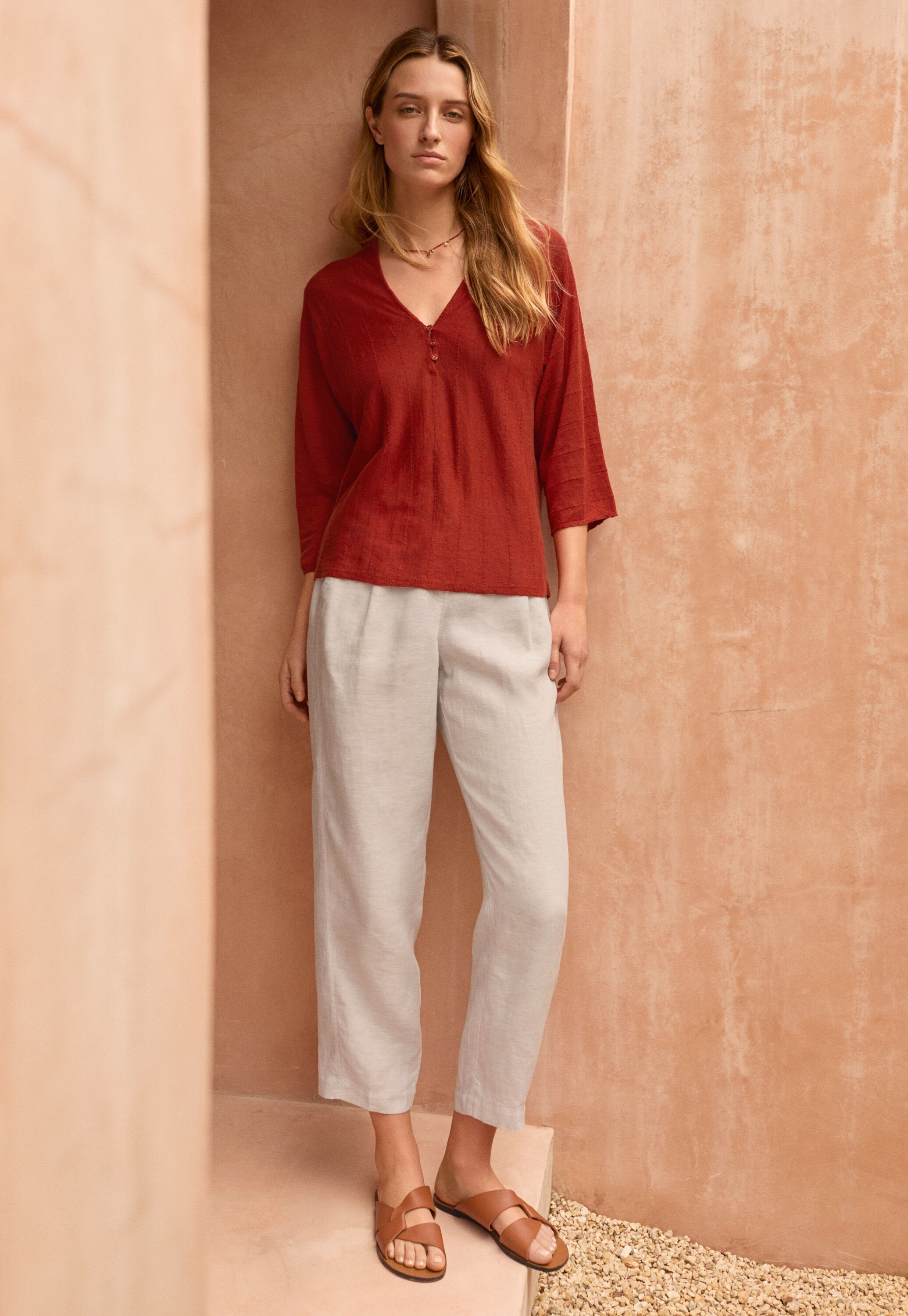 Cropped tapered trousers