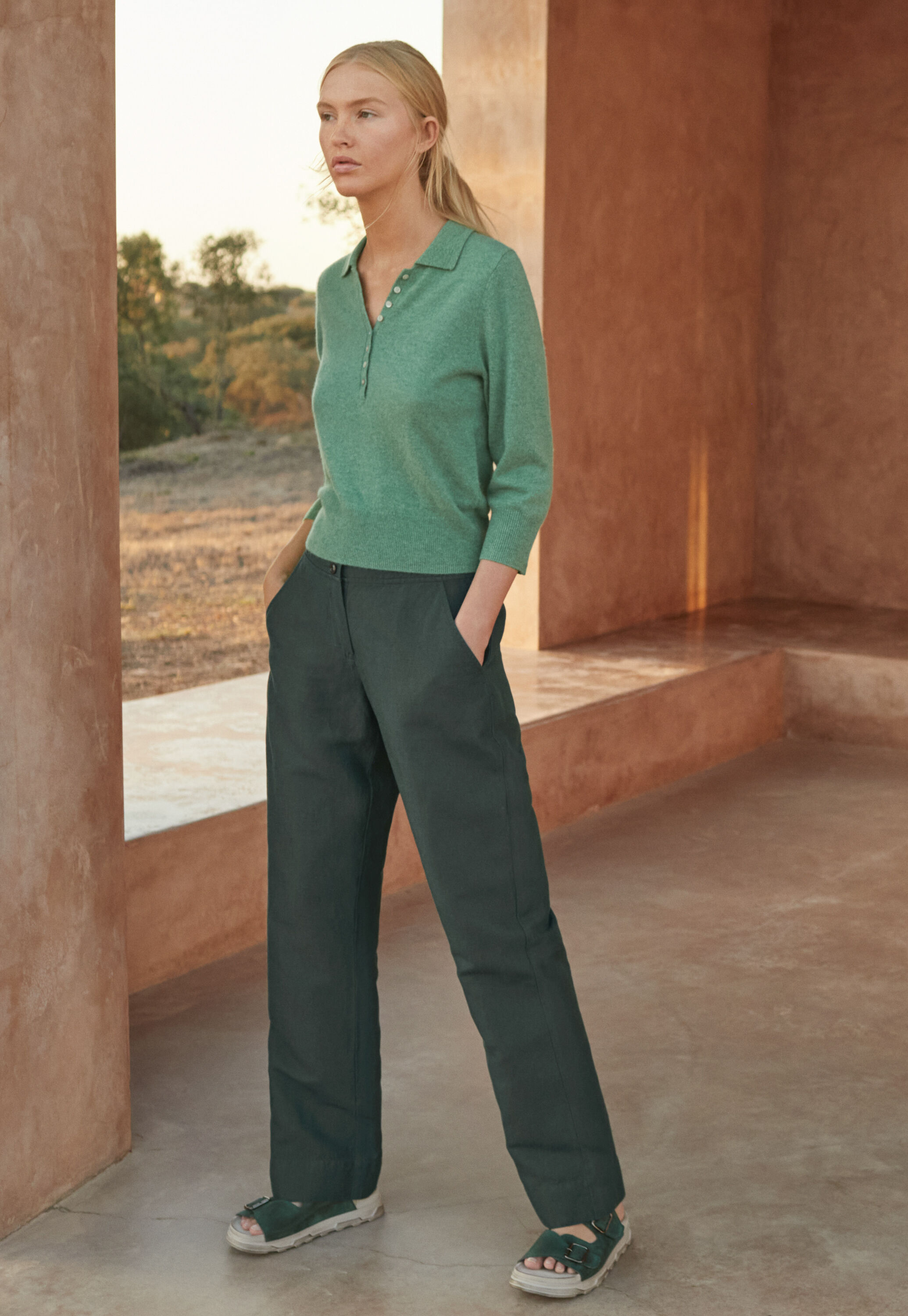 Straight-leg trousers