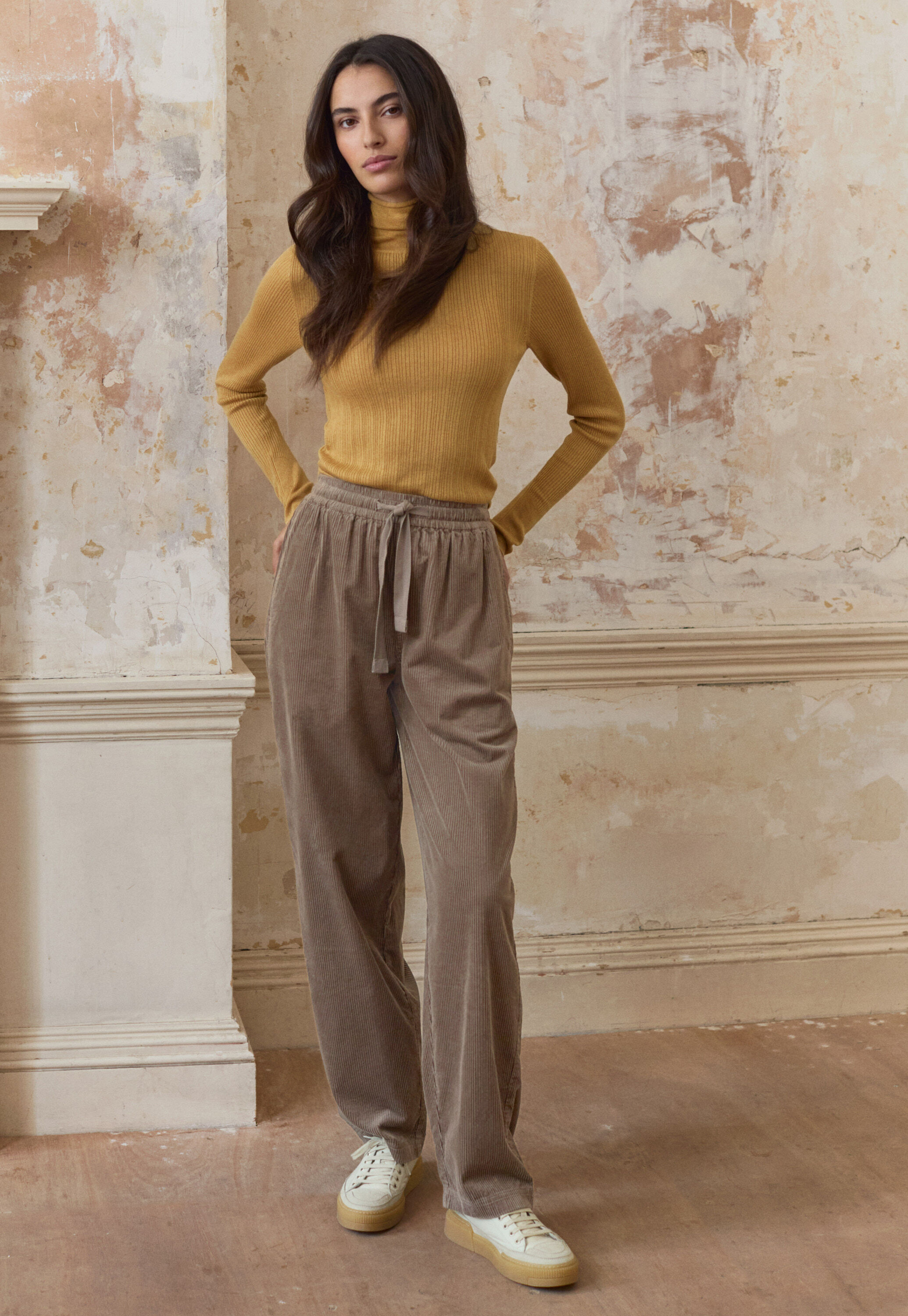Elasticated trousers