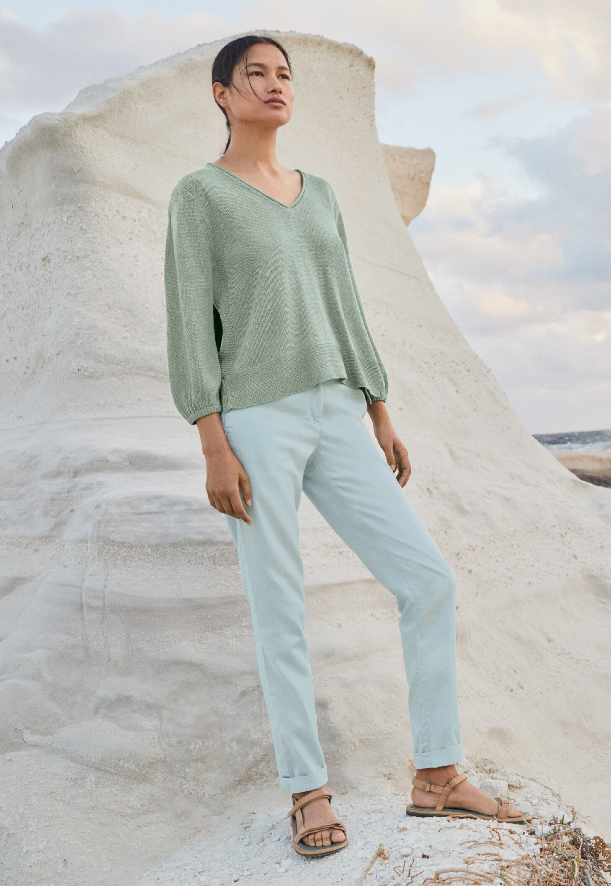 Slim-leg trousers
