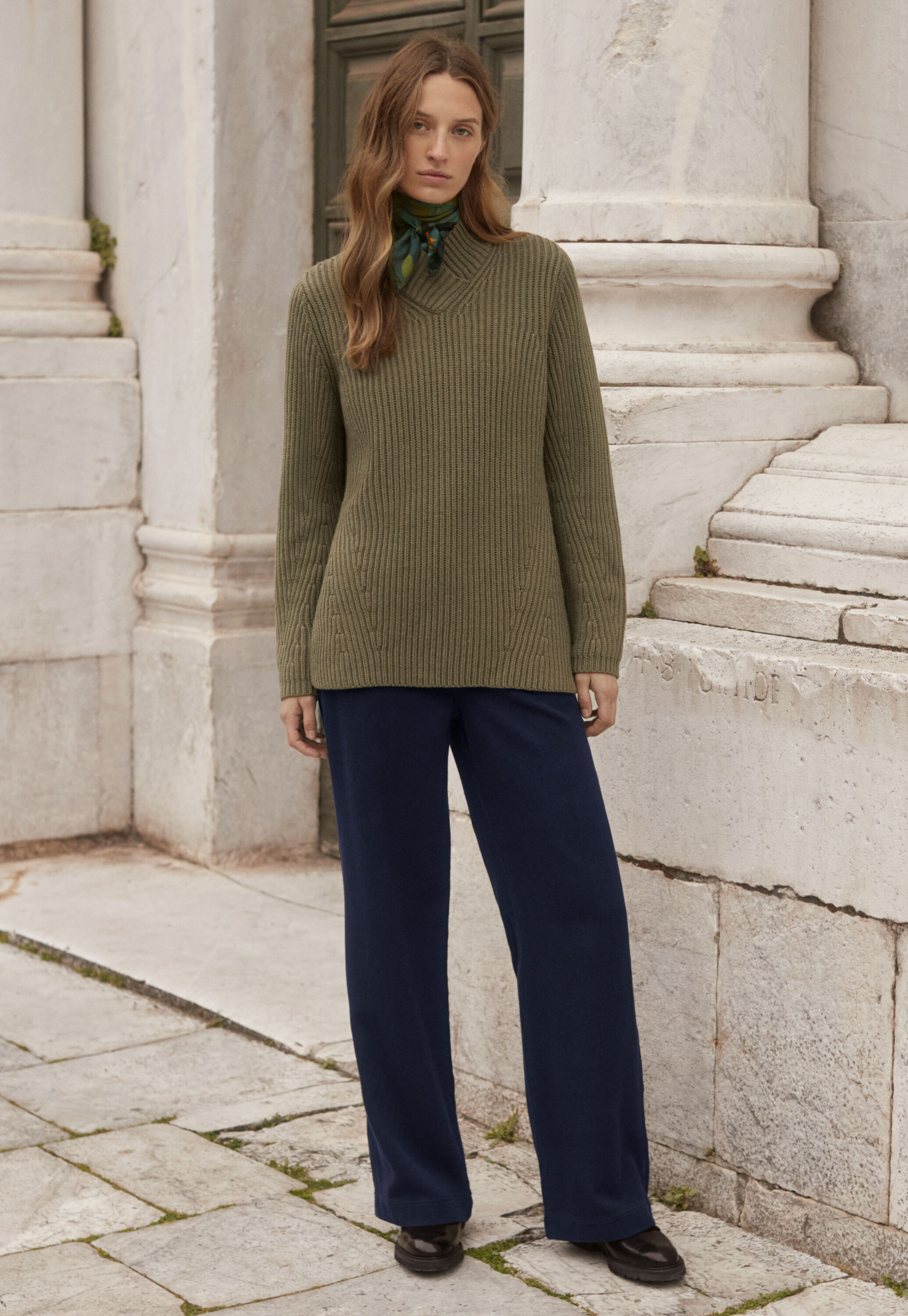 Long ribbed sweater