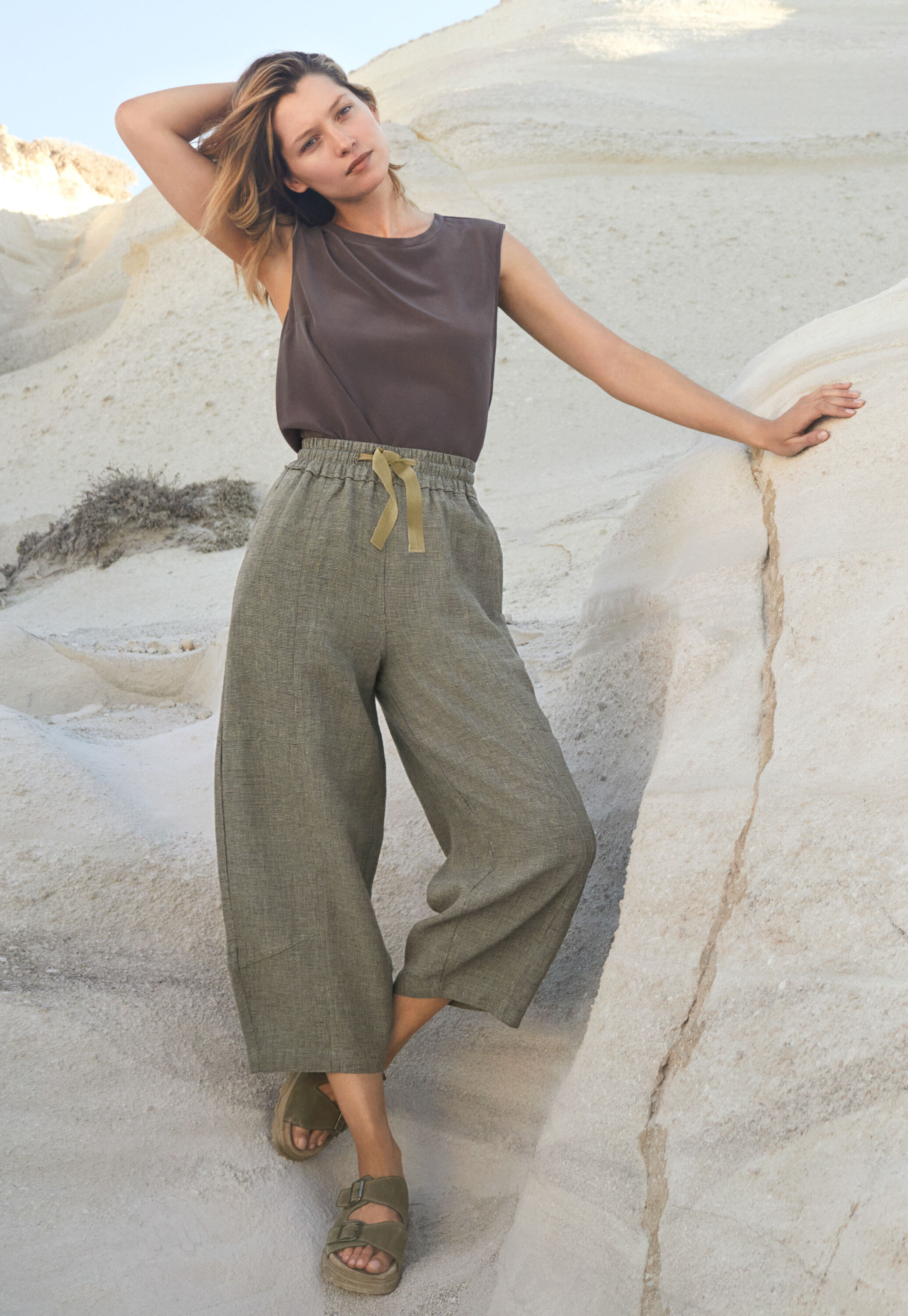 Sleeveless top