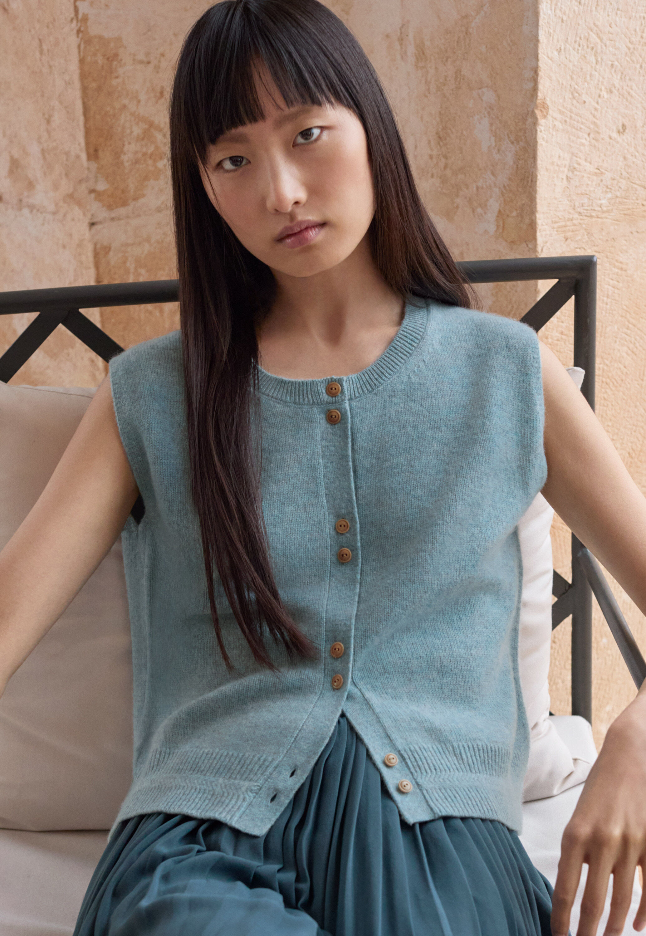 Sleeveless sweater