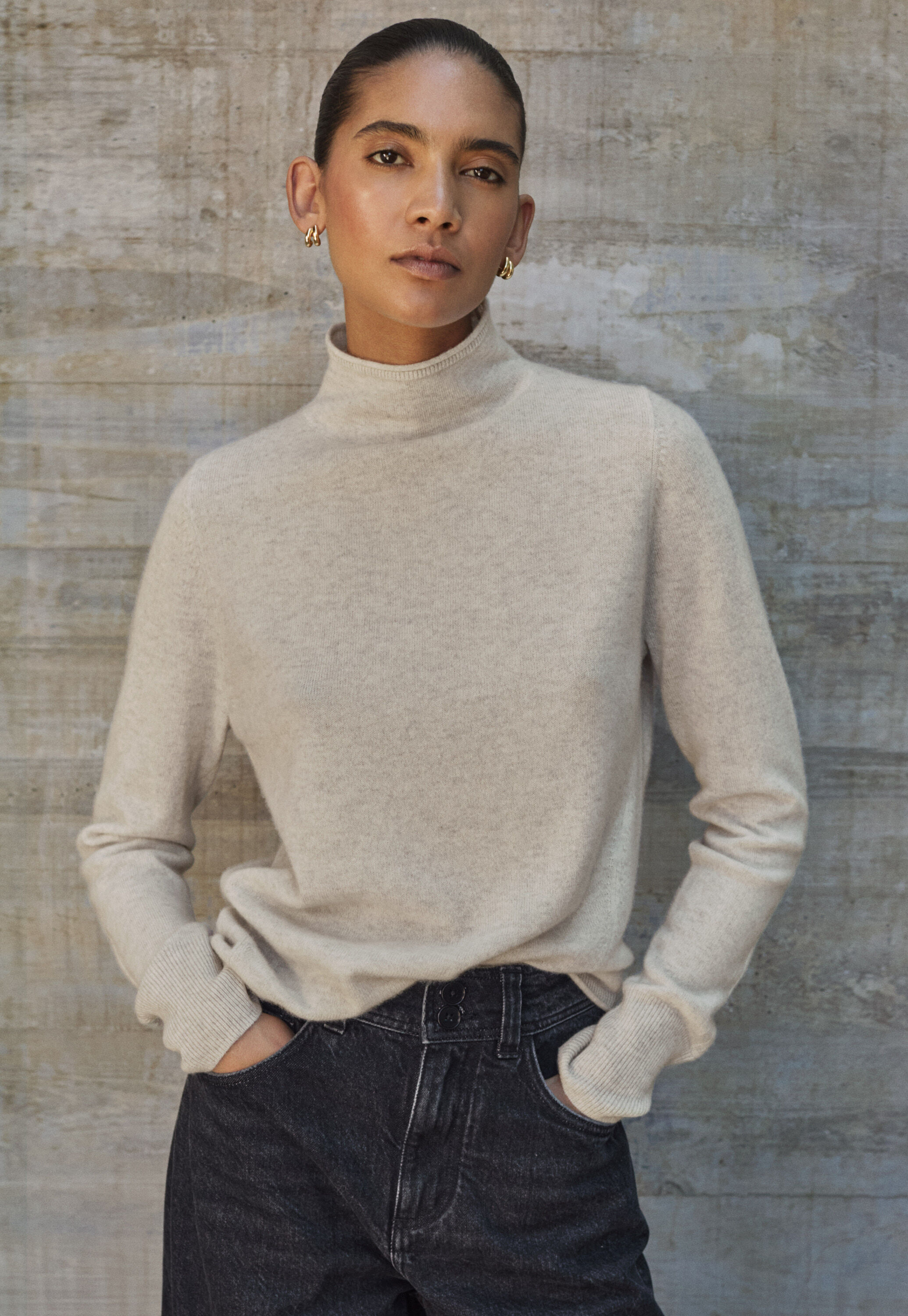 Round-neck sweater
