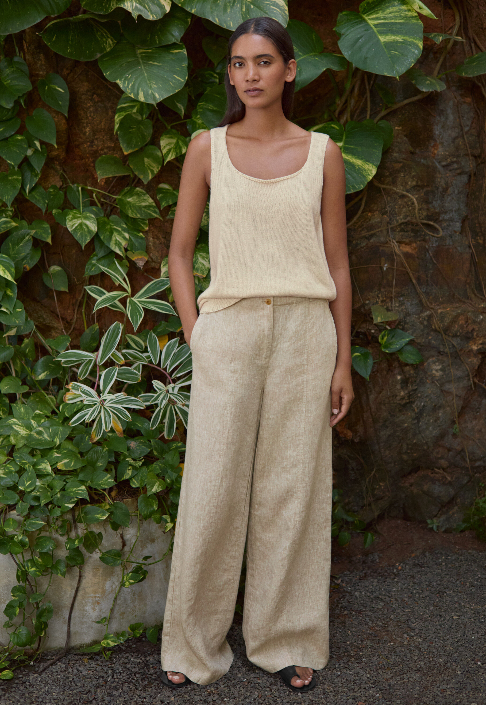 Front-seam trousers
