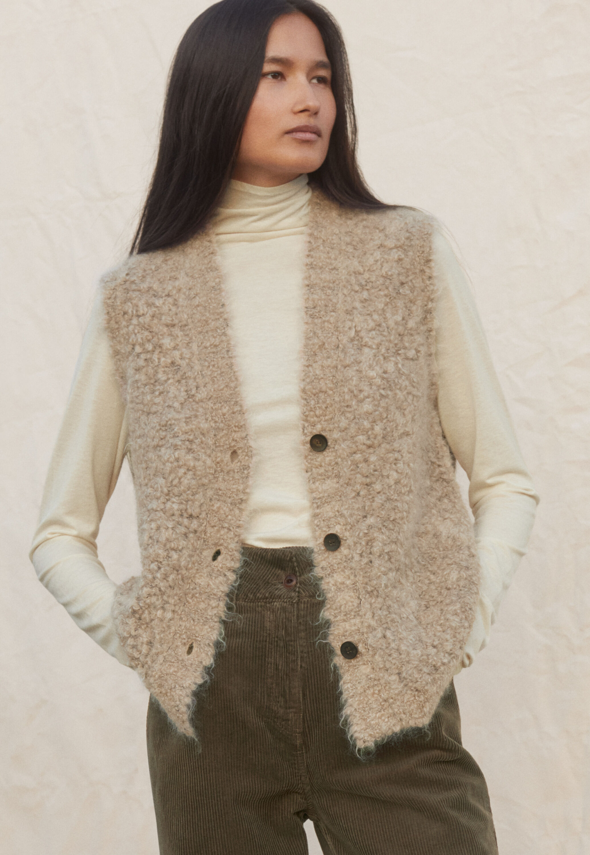 Funnel-neck top