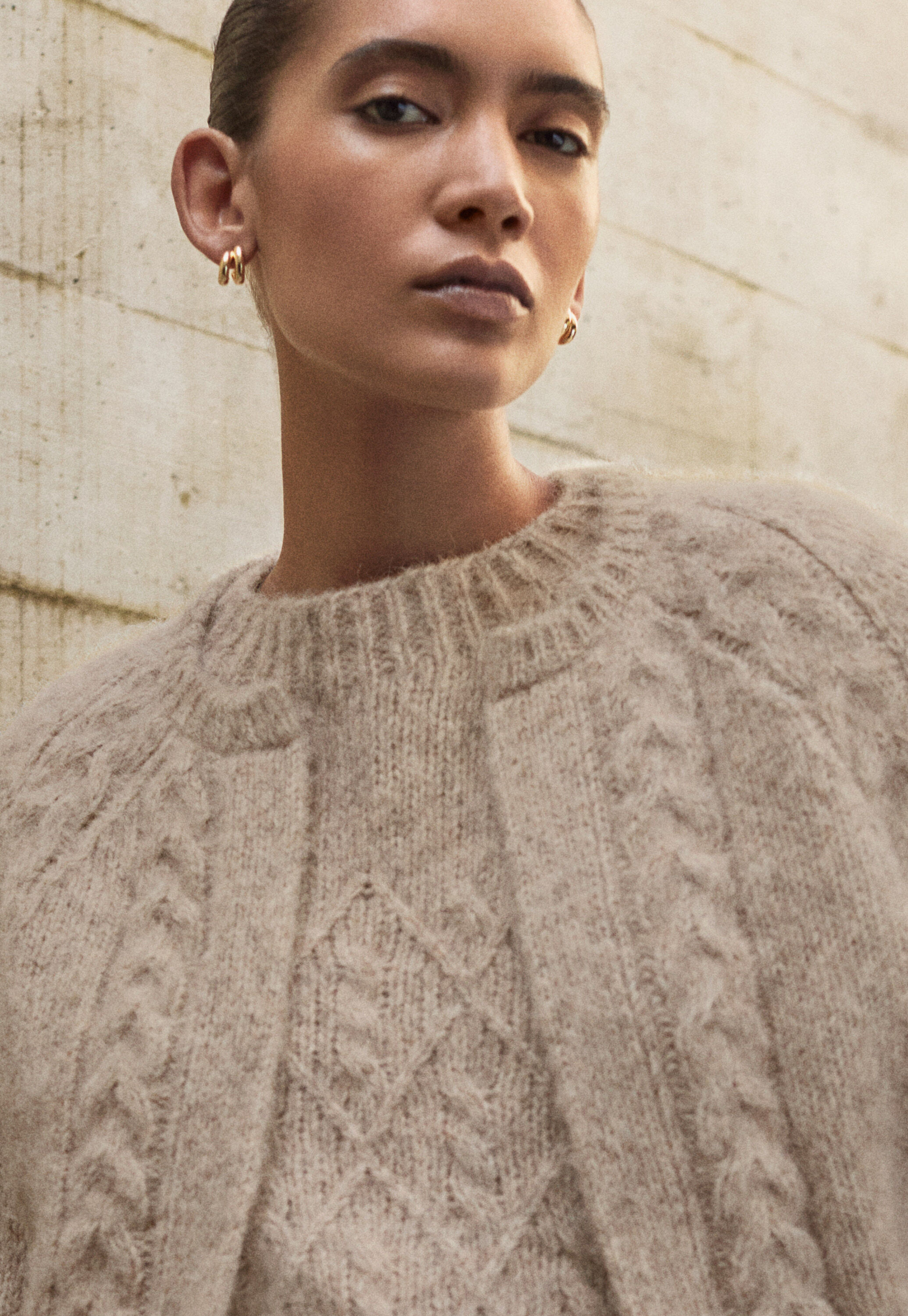 Round-neck sweater