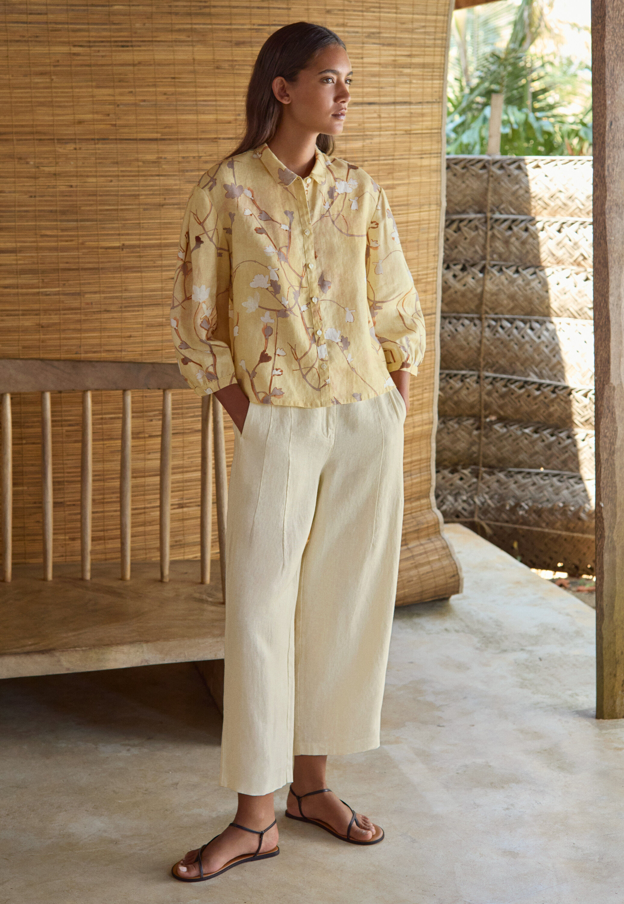 Printed pleat sleeve shirt