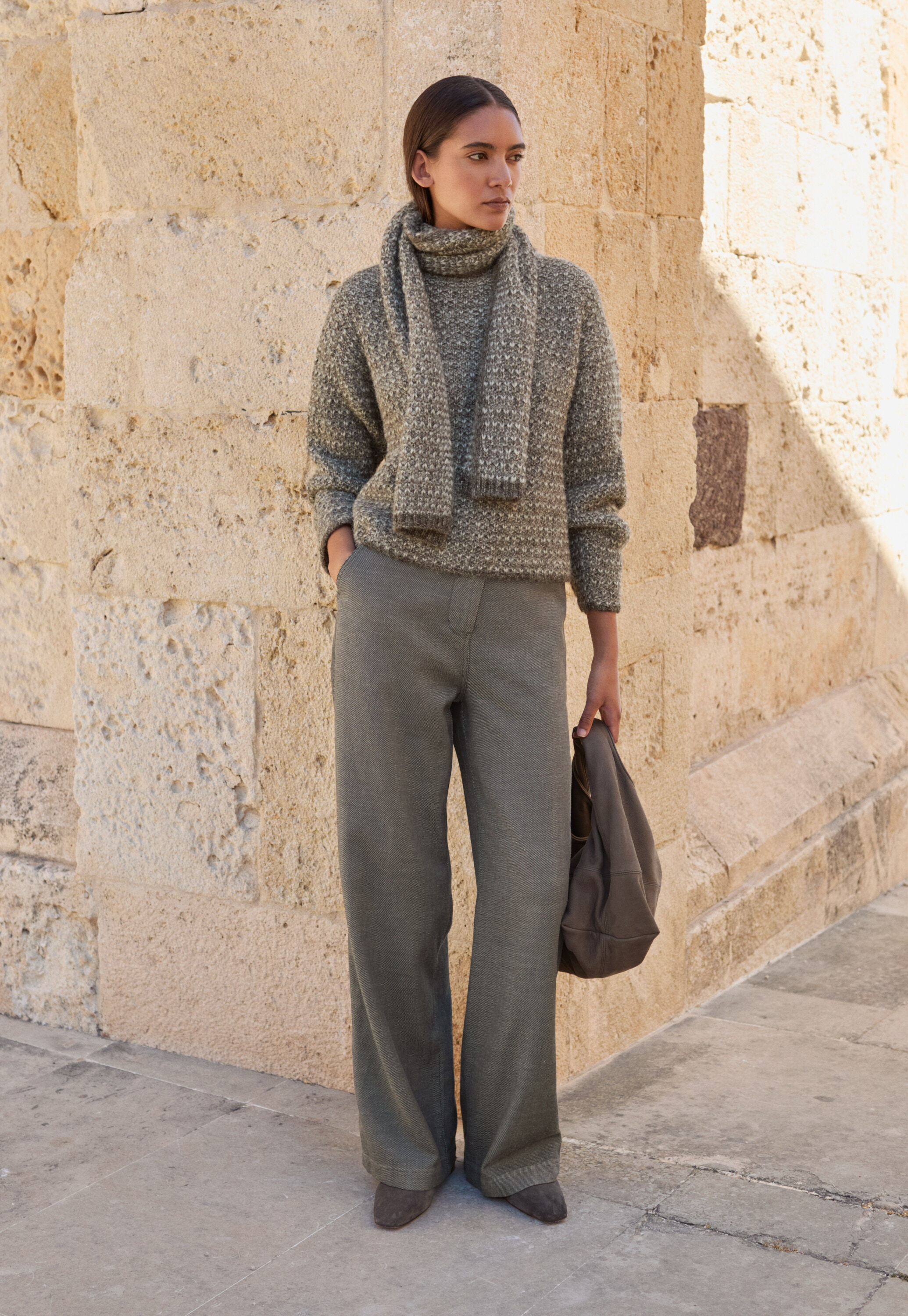 Round-neck sweater