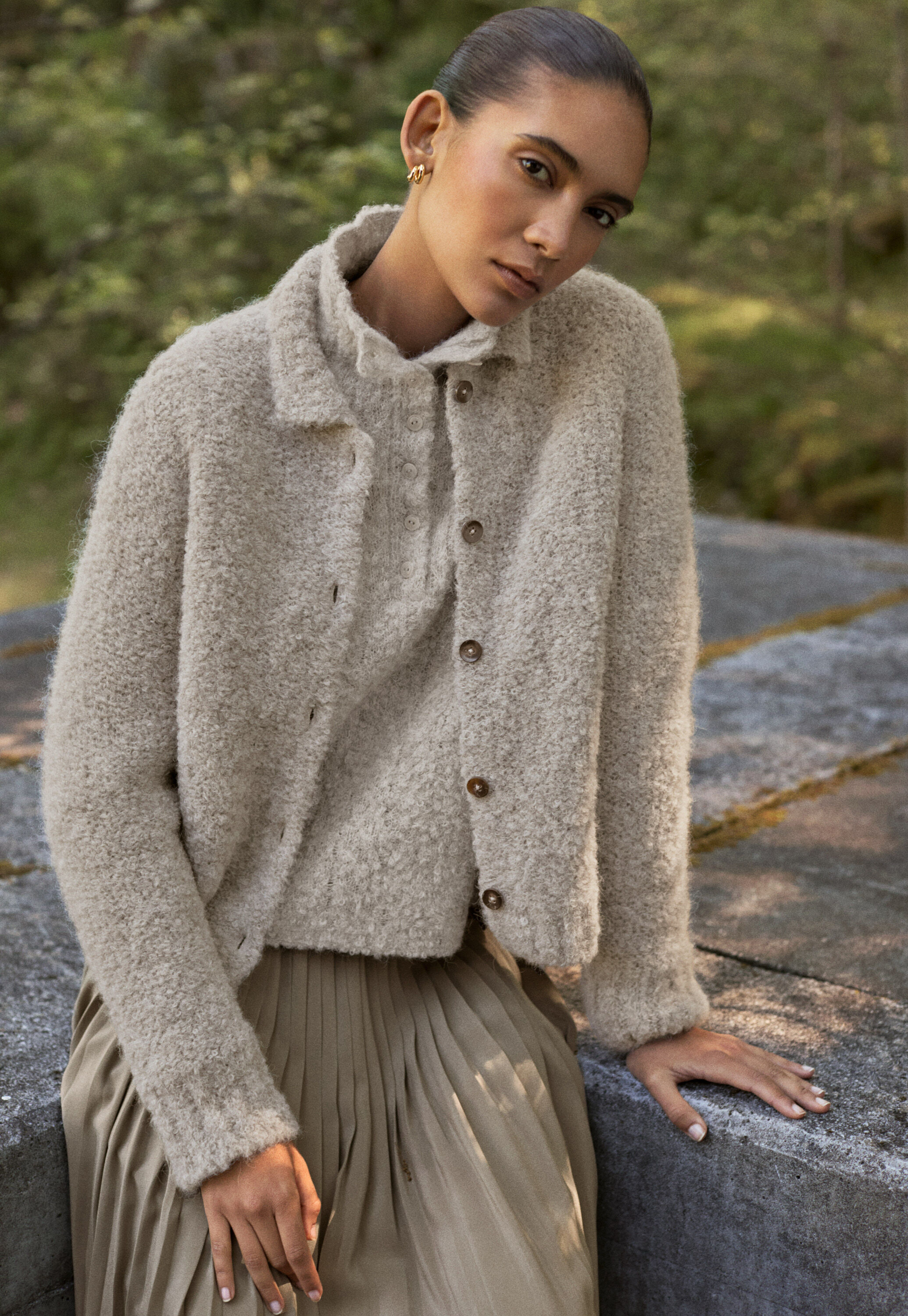 Collared cardigan
