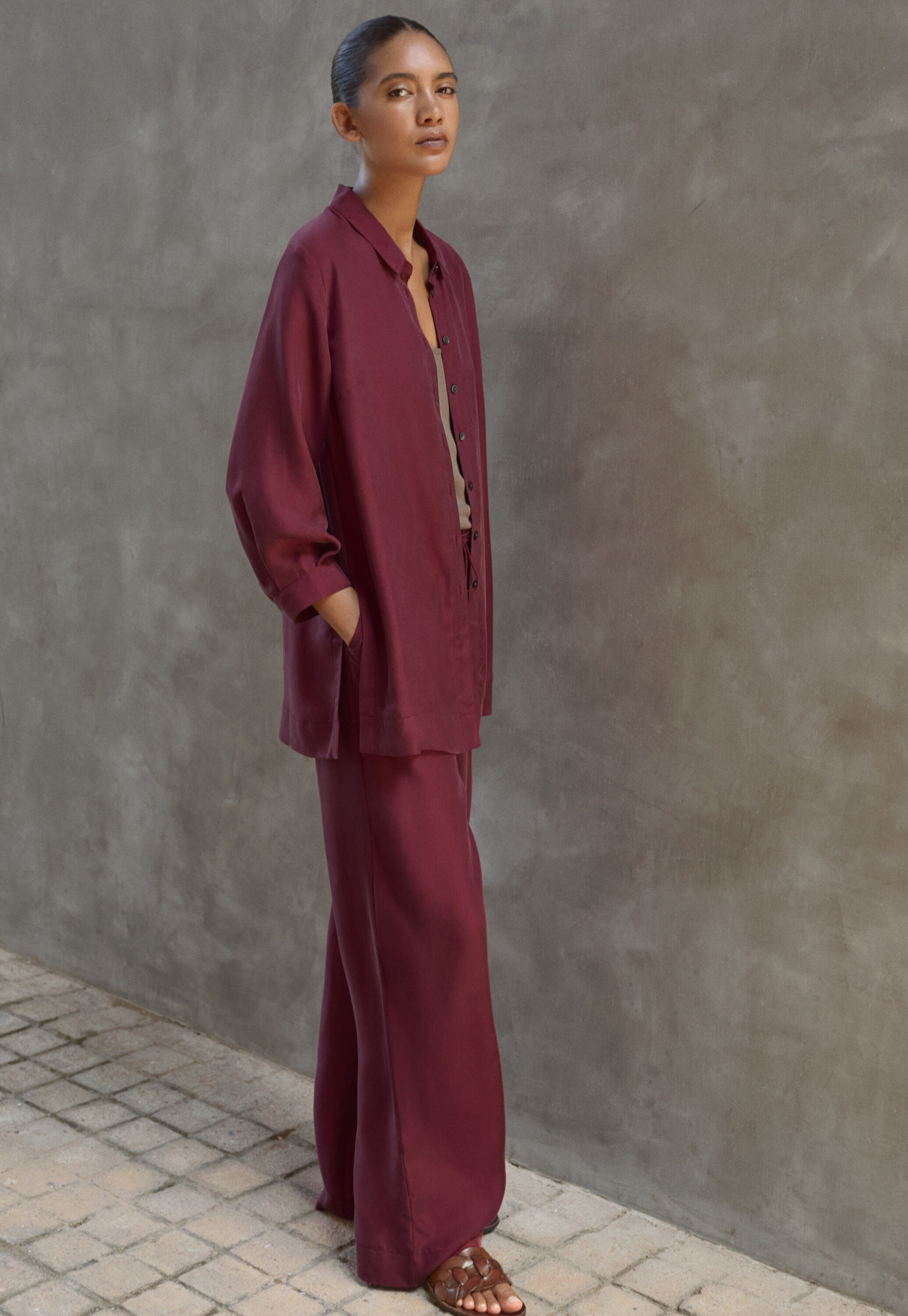 Deep side-split shirt