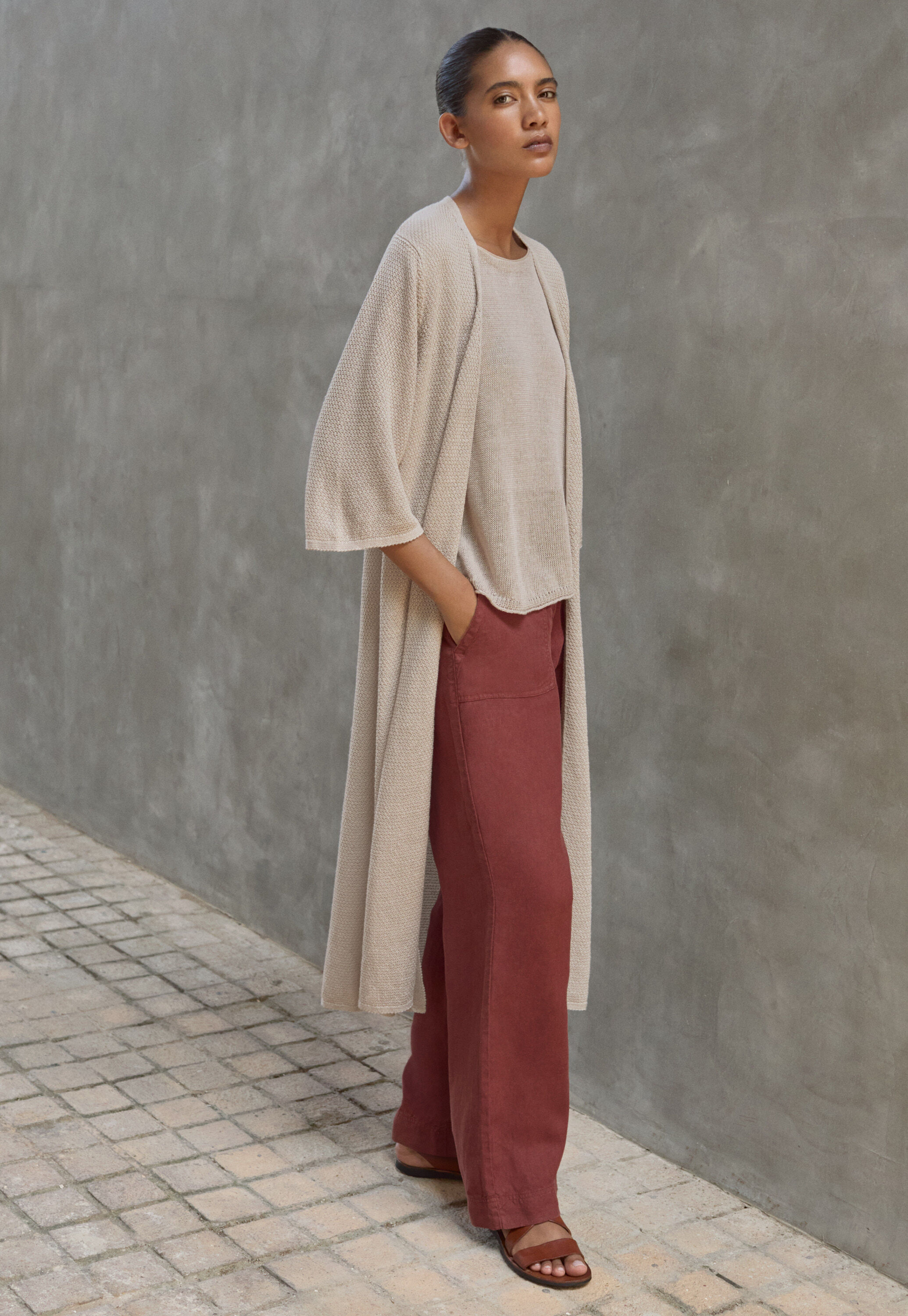Straight-leg trousers