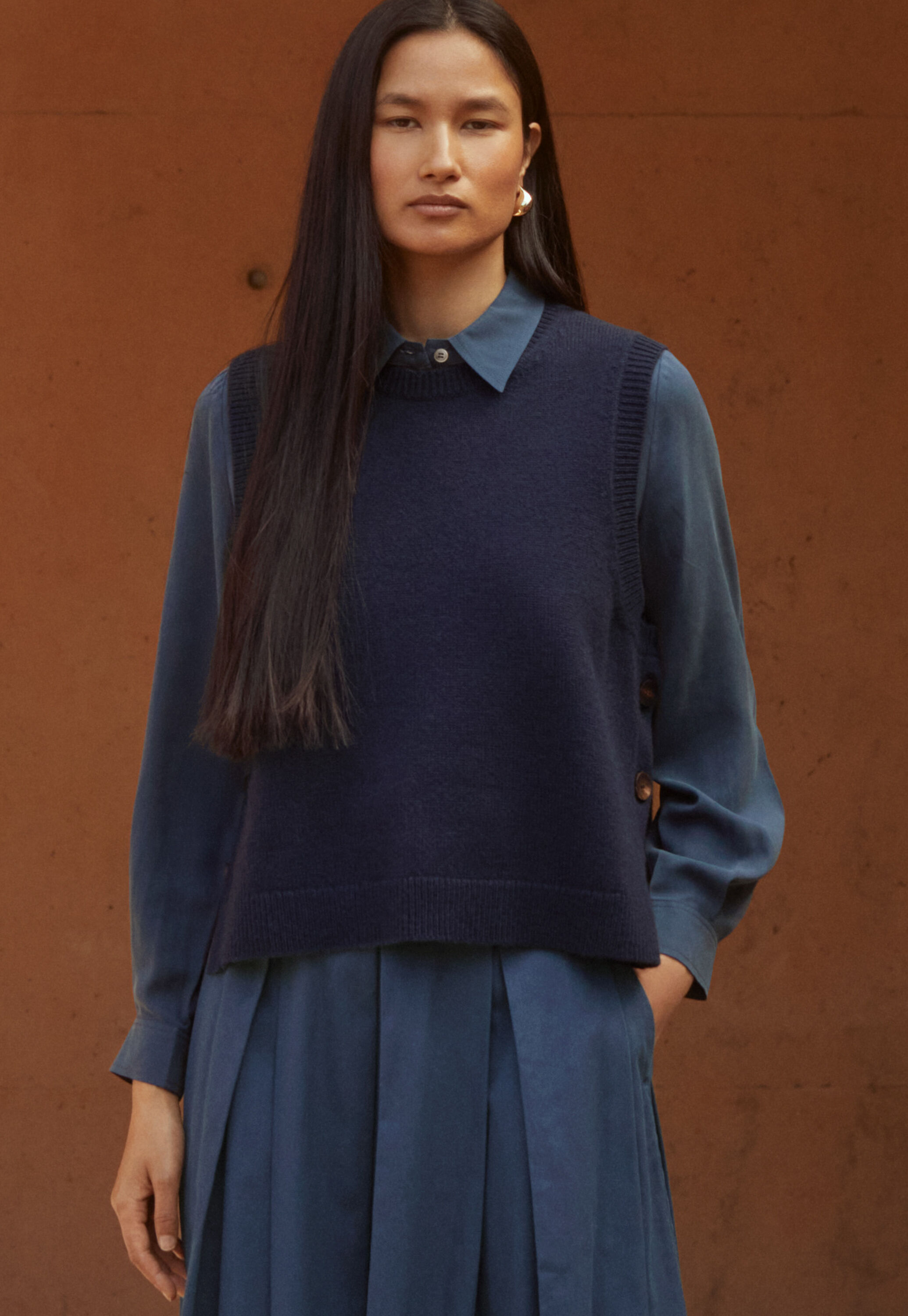 Sleeveless sweater