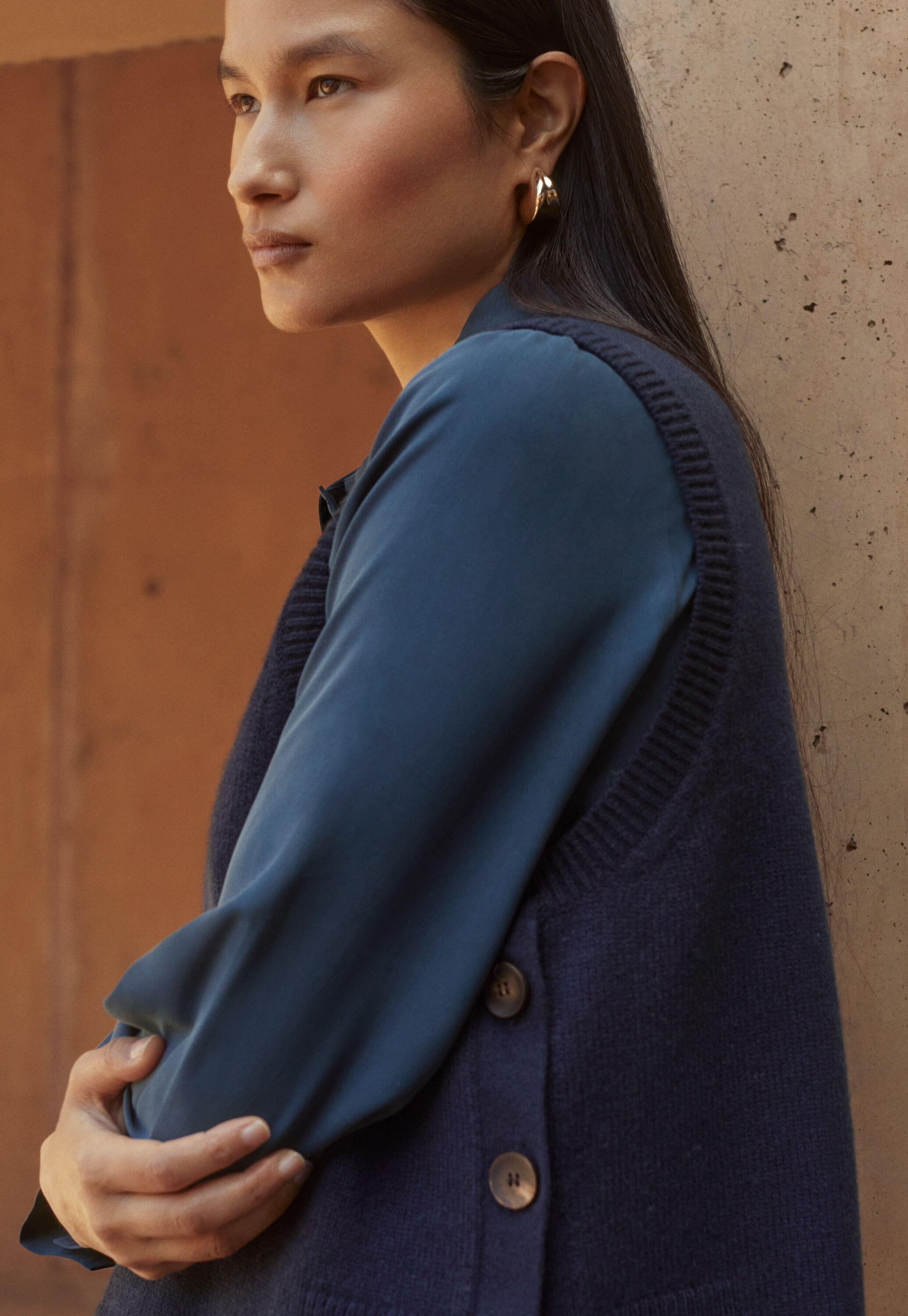 Sleeveless sweater