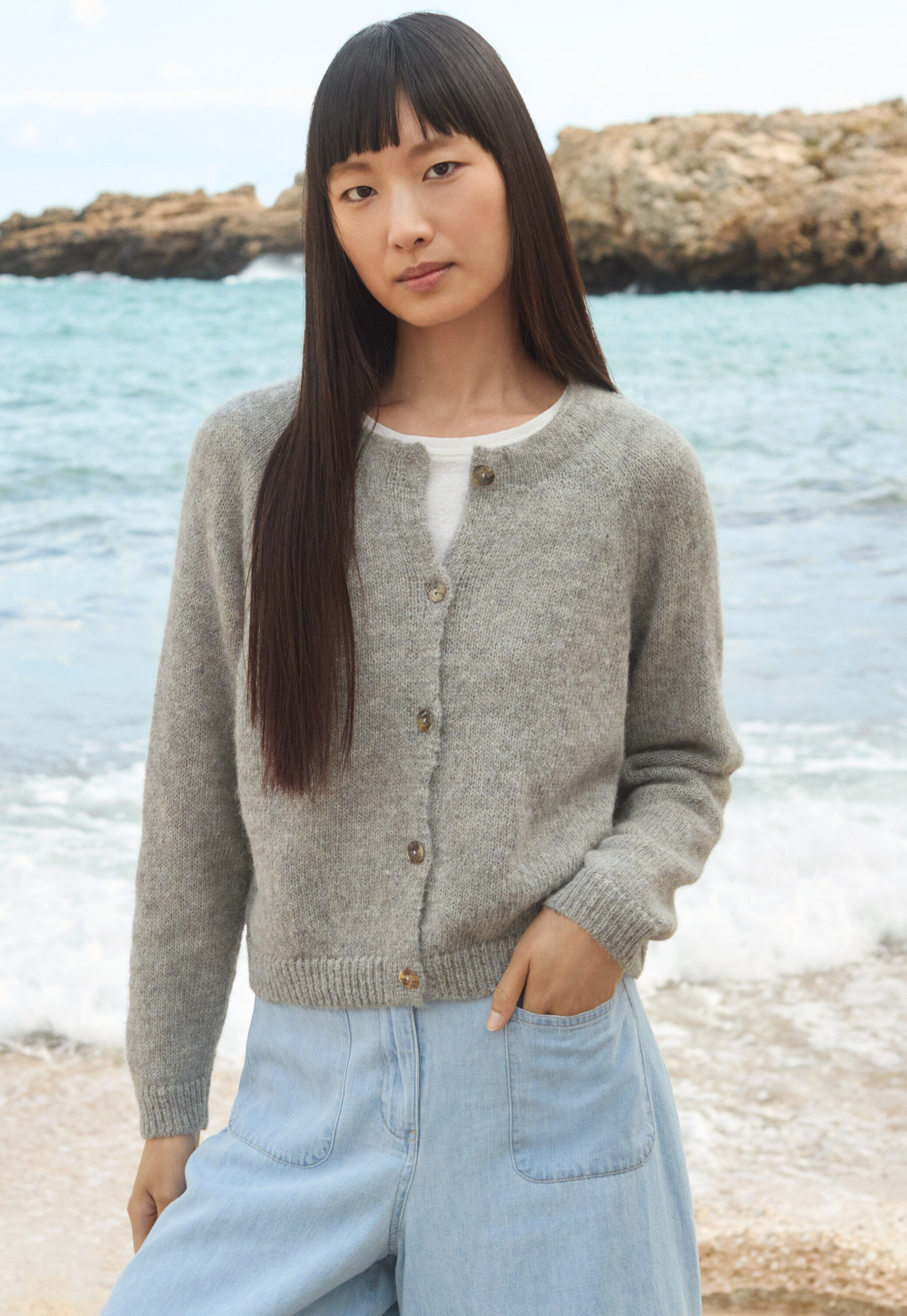 Round-neck sweater