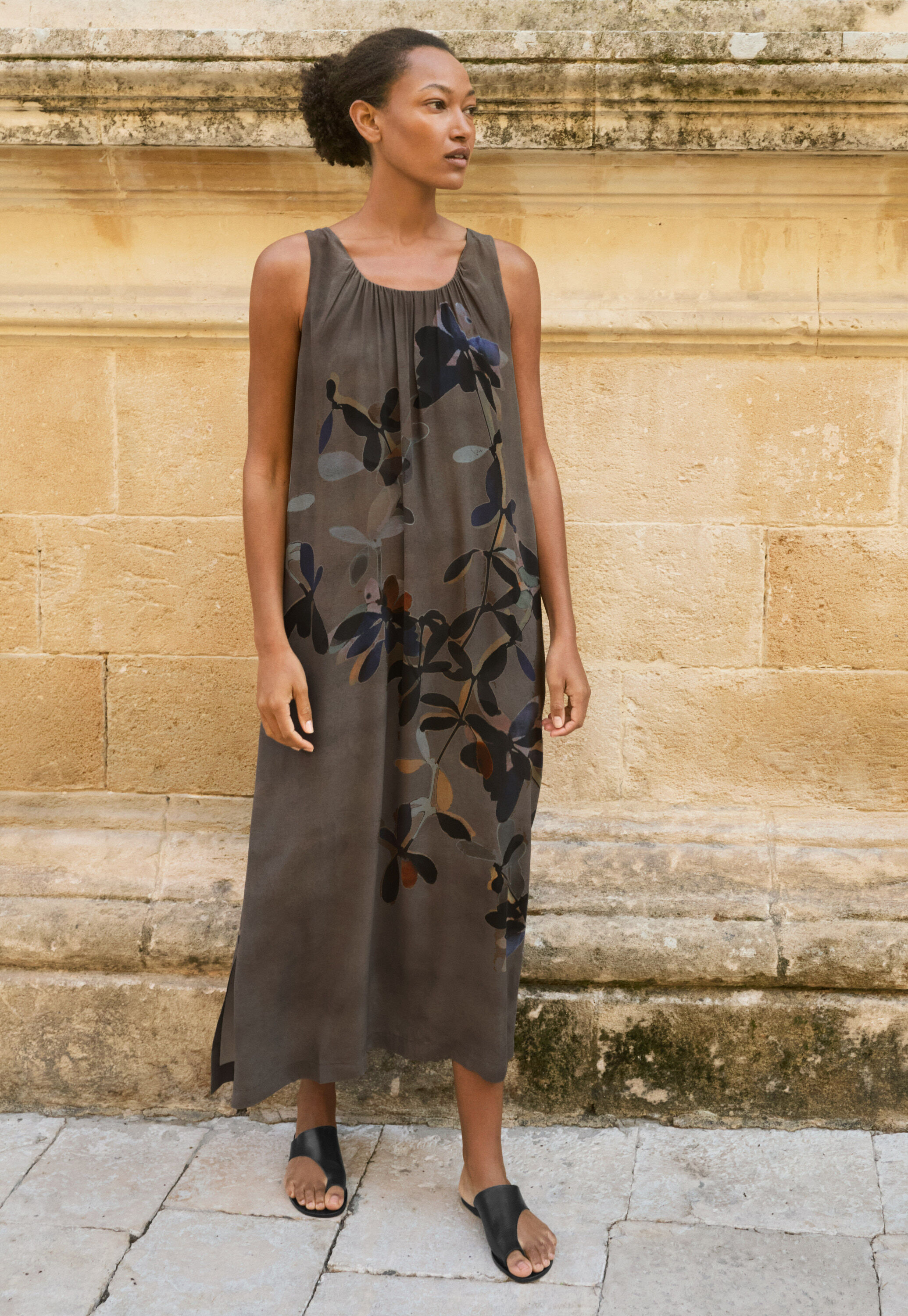 Printed sleeveless dress