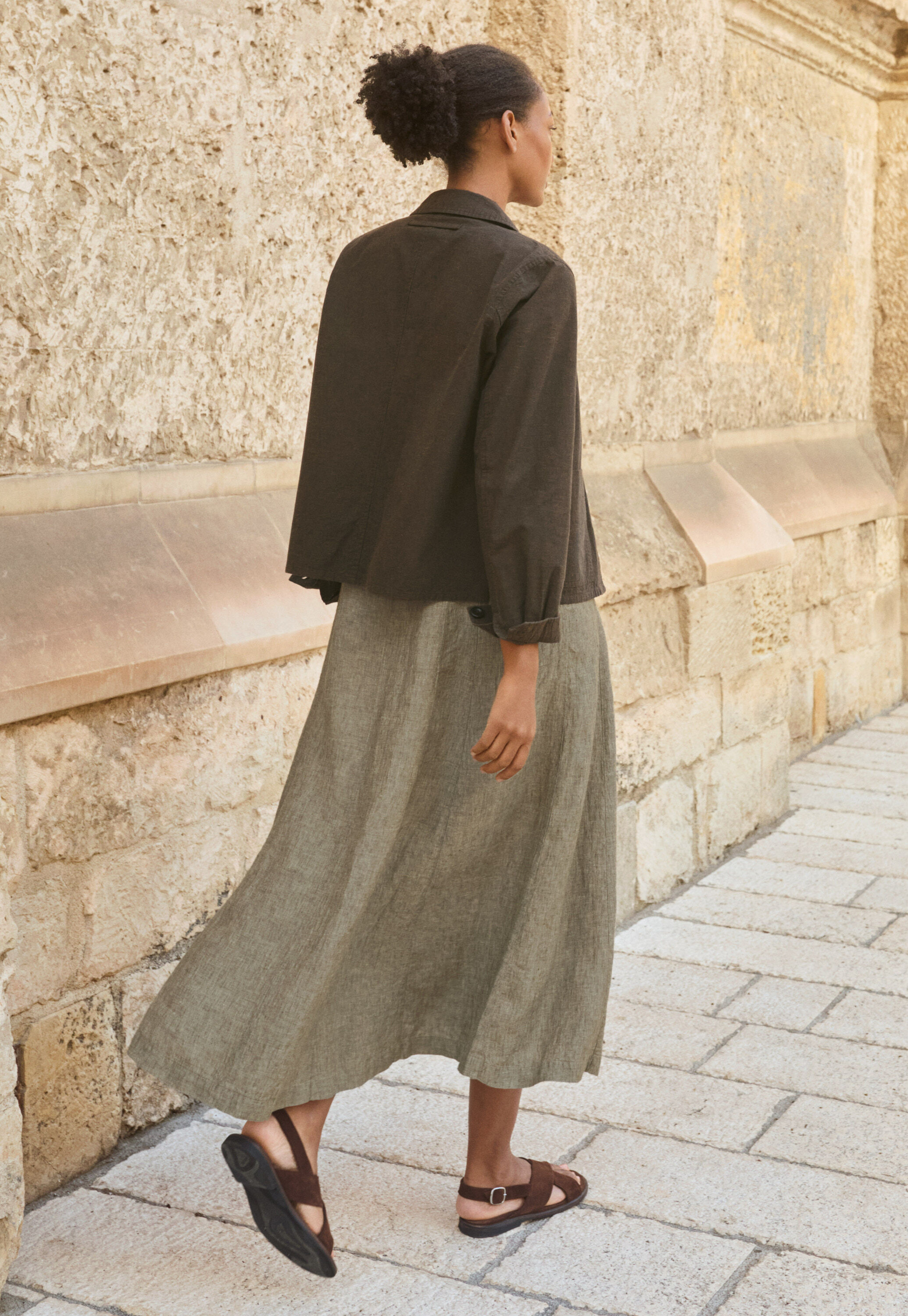 V-neck linen dress