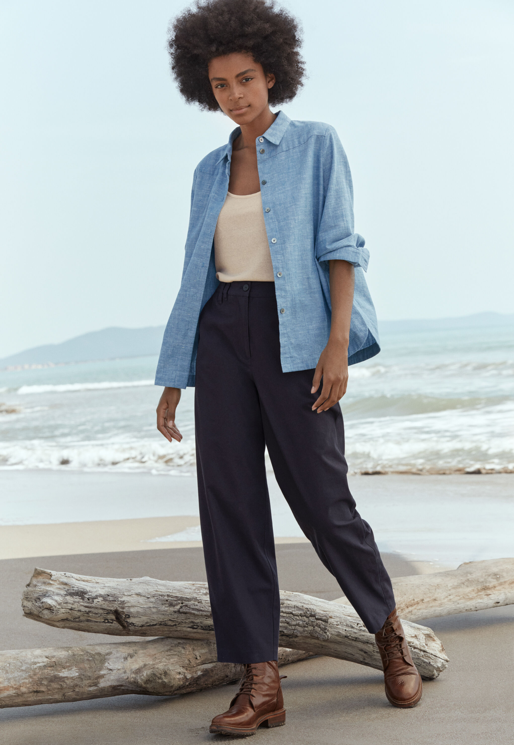 Curved hem overshirt